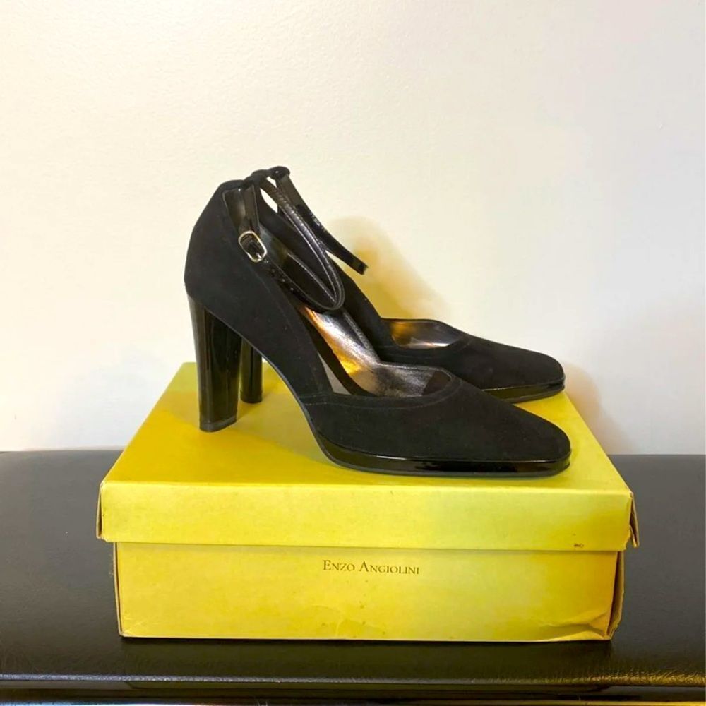 Enzo Angiolini Eacherelle Suede Heels